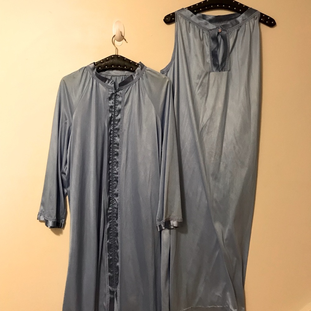 Union Made Gossard Artemis Blue Nightgown and Robe Set